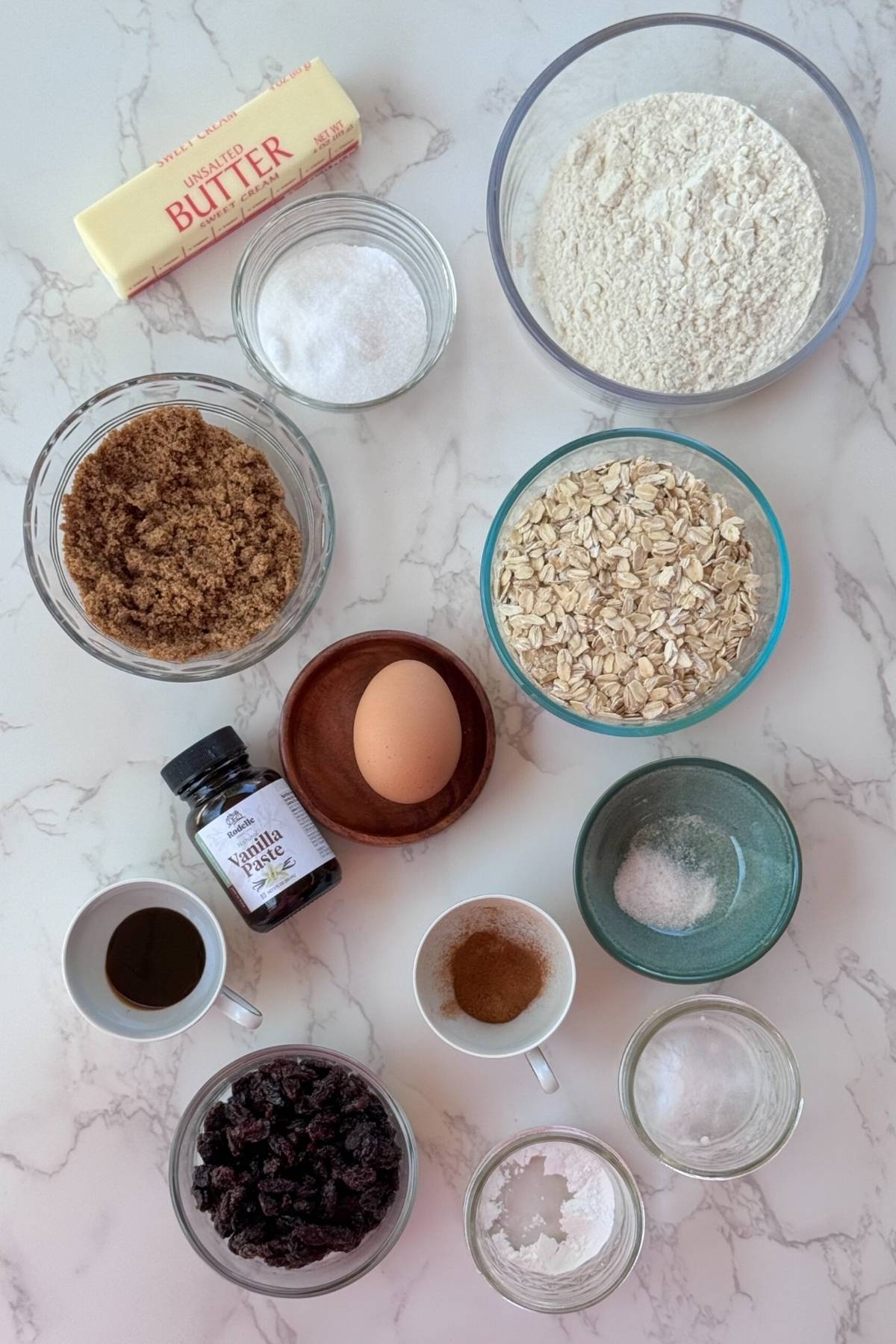 ingredients for oatmeal raisin cookies