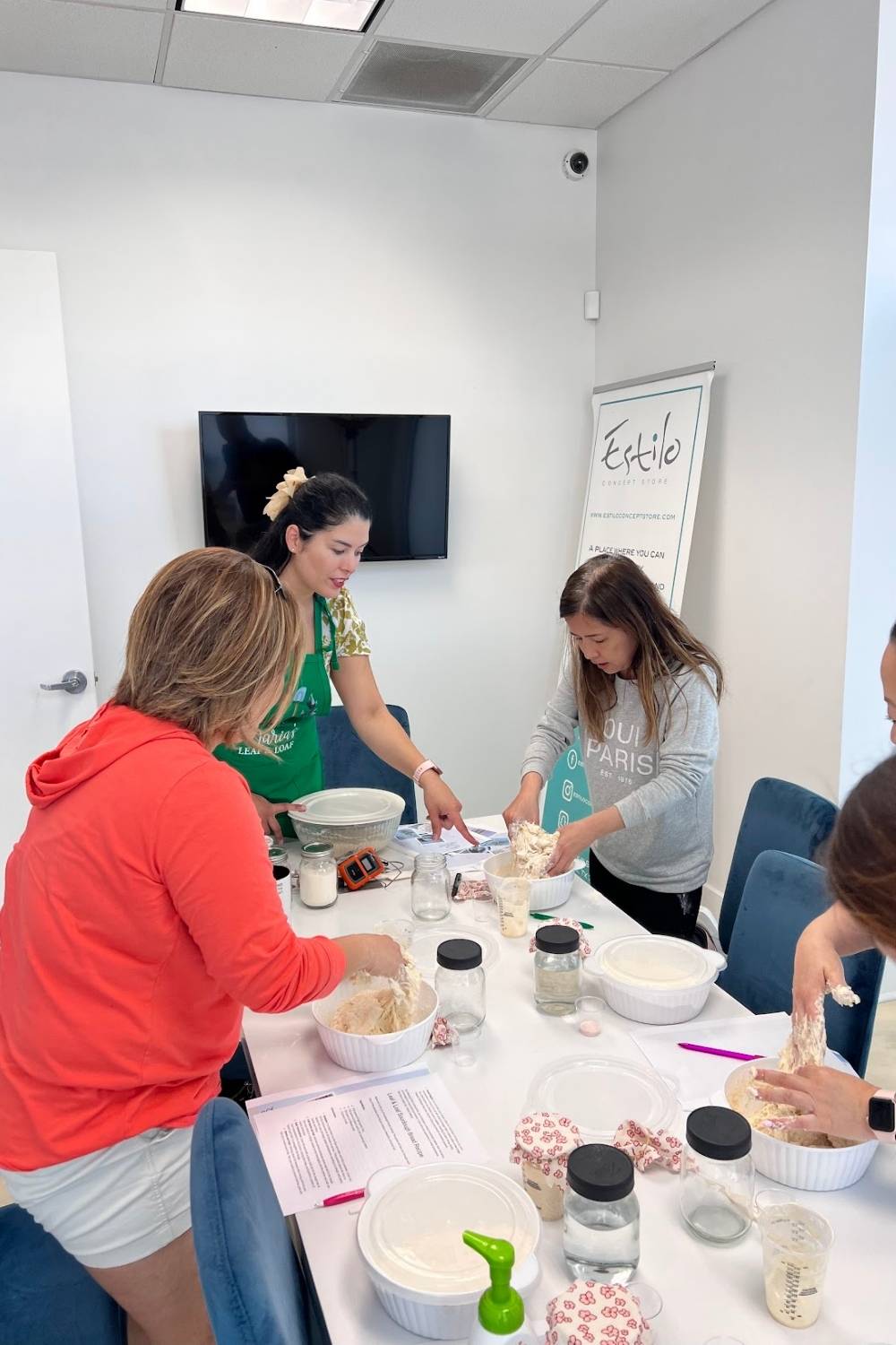 maria baradell hosting a workshop