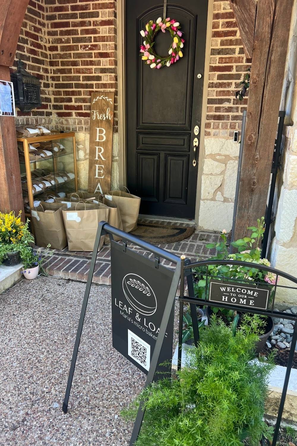 Leaf and Loaf Porch Pickup