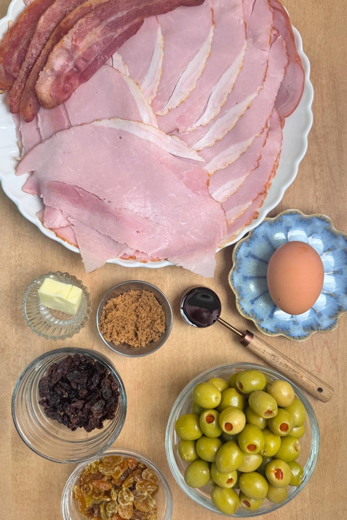 Filling ingredients for Yeast Pan de Jamon